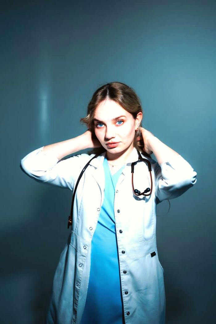 Dr. Mara Ellis